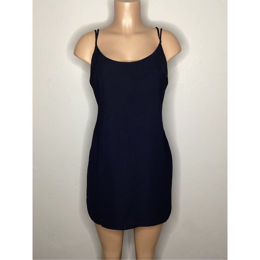 New. French Connection black mini dress. 8. Retails $149 - Picture 2 of 6